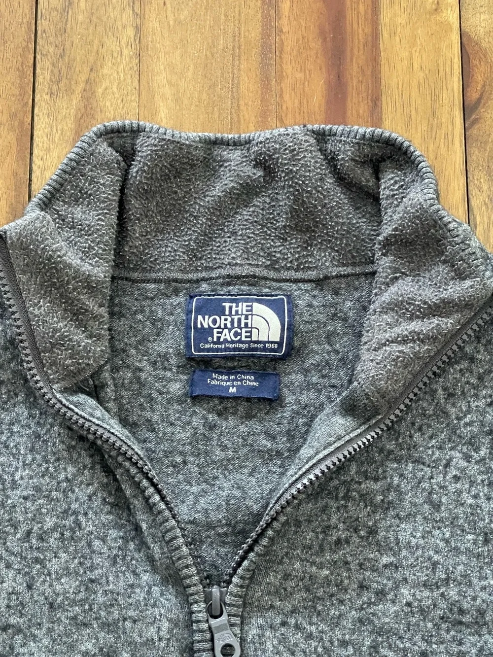 The North Face Men’s Heather Gray Half-Zip Pullover Sweater Size Medium